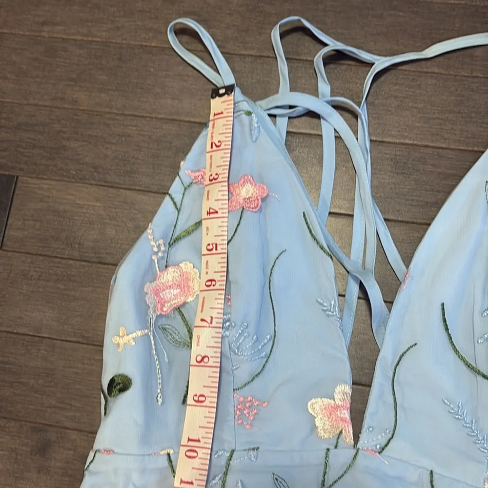 Backless Light Blue Shein Embroidered Floral Halter Dress Women’s M - Picture 6 of 14